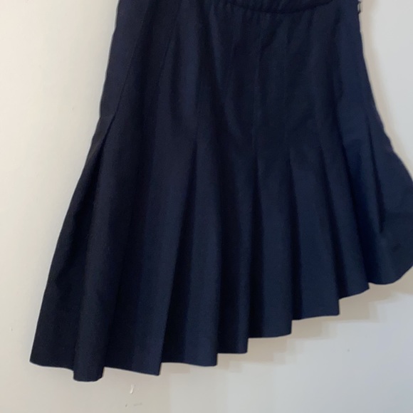 ⭐️ Host Pick ⭐️ Cute Aritzia Talula Black Pleated Skirt Size 6 - Picture 3 of 8